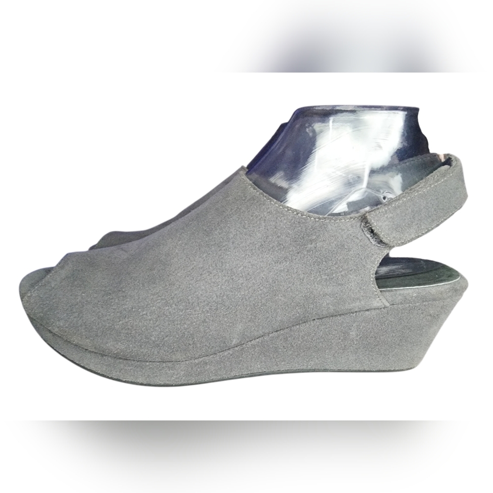 Chocolat Blu Yana Suede Wedge Sandals, Womens 7 - Picture 2 of 10